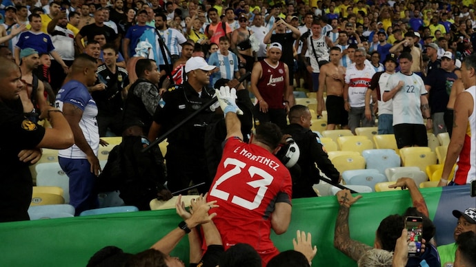 FIFA World Cup Qualifier: Crowd violence delays start of Argentina vs Brazil,  bloodied fan stretchered off - India Today