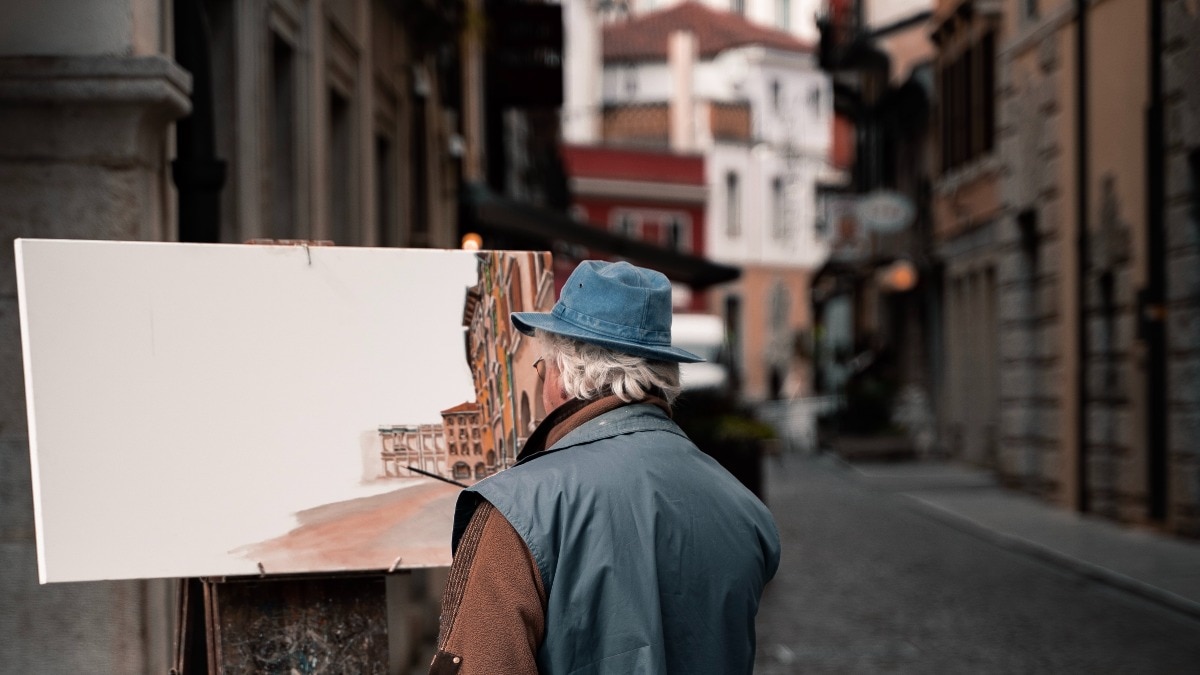 Expert advice on career as a painter - Vimarsana News