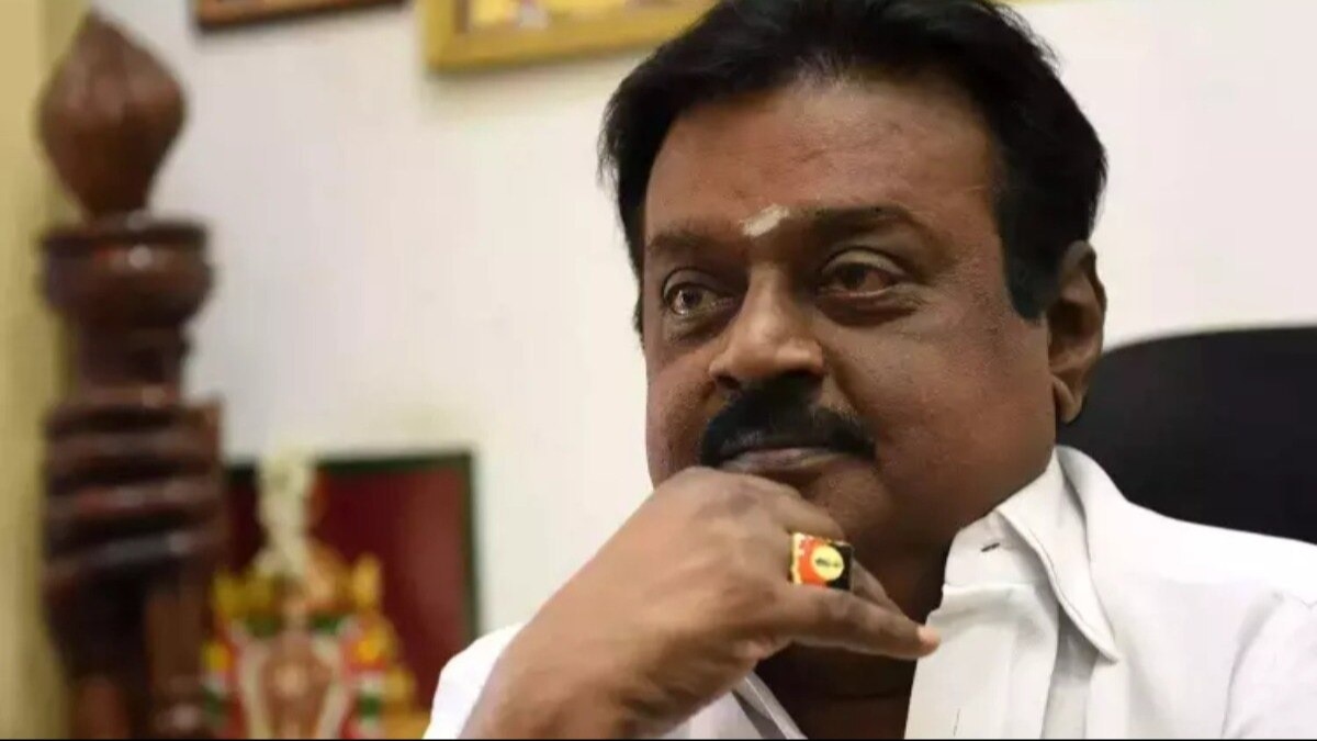 DMDK chief Vijayakanth dies, was on ventilator support after testing Covid positive - India Today