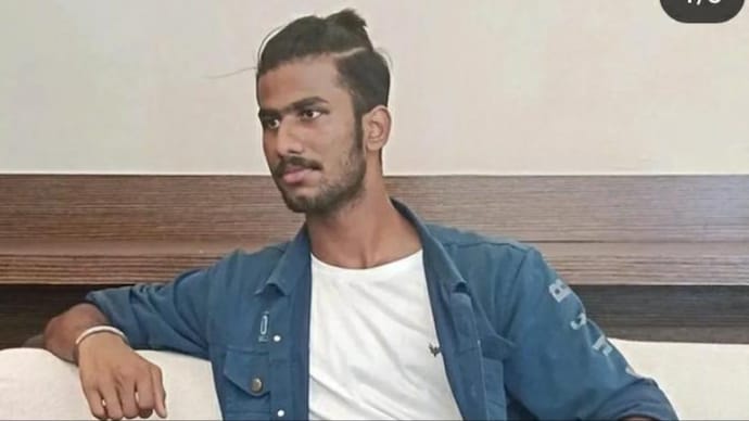 عاشق نے گرل فرینڈ کو قتل کر کے لاش کی تصویر واٹس ایپ پر لگا دی
