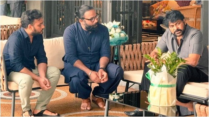 Sandeep Reddy Vanga meets Padma Vibhushan awardee Chiranjeevi, congratulates him - India Today