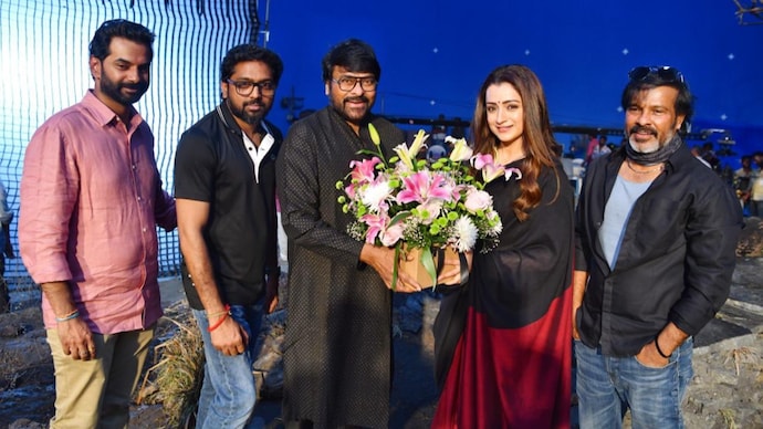 Video: Megastar Chiranjeevi welcomes Trisha as she joins cast of ' Vishwambhara' - India Today