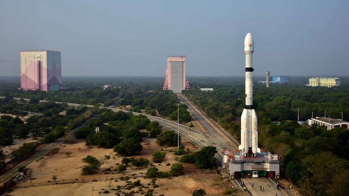 GS:V-F14 with INSAT-3DS headed to the launch pad. (Photo: Isro) GS:V-F14 INSAT-3DS