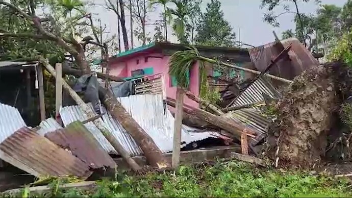 West Bengal: 4 dead, several injured after storm hits Jalpaiguri - India Today