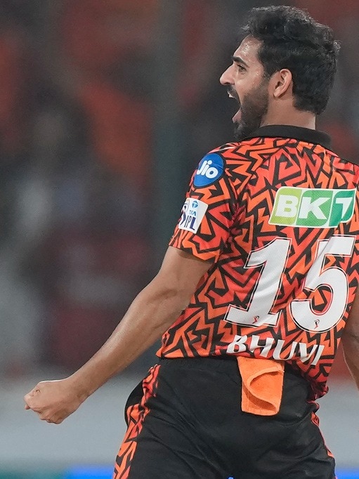 https://akm-img-a-in.tosshub.com/indiatoday/images/story/202405/bhuvneshwar-kumar-032330766-3x4.jpg?VersionId=Vm6imQ5Fq.kDUZ9JbKFl7H8e7kjVoP7d