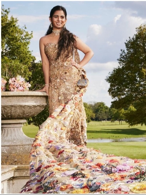 Isha Ambani's custom Met Gala 2024 saree gown by Rahul Mishra took 10,000  hours to craft - India Today