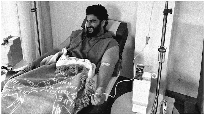 Arjun Kapoor shares photo with IV drip at health resort in Australia fans express concern MSN