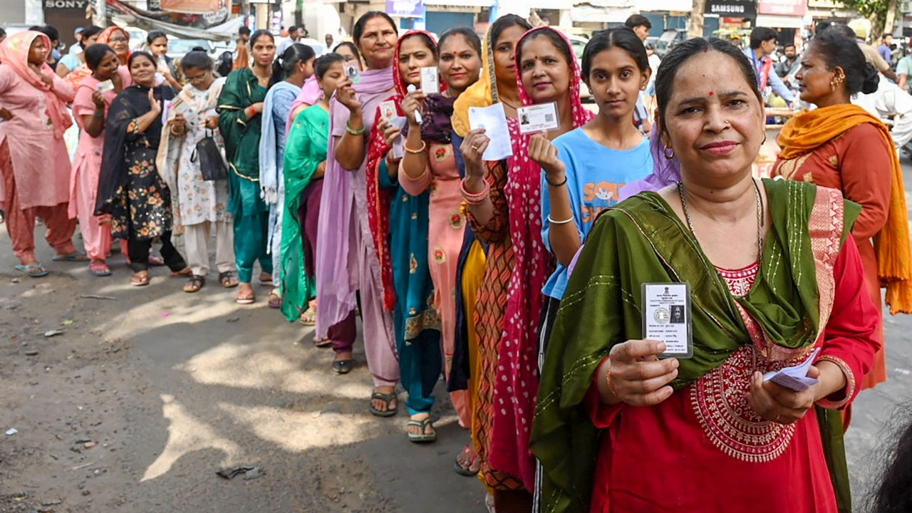 Lok Sabha 2024: Women MPs decreased even as female voters rose - India ...