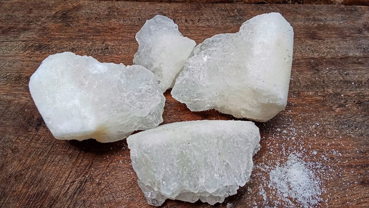 Is the Internet's newfound obsession with fitkari approved by dermats? - India Today