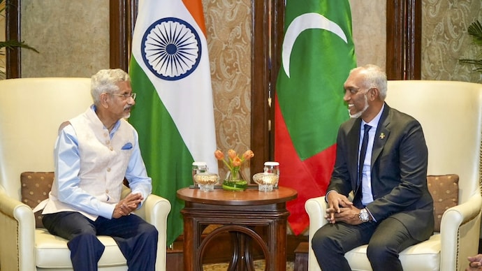 S Jaishankar meets Maldives President Muizzu, reaffirms bilateral cooperation - India Today