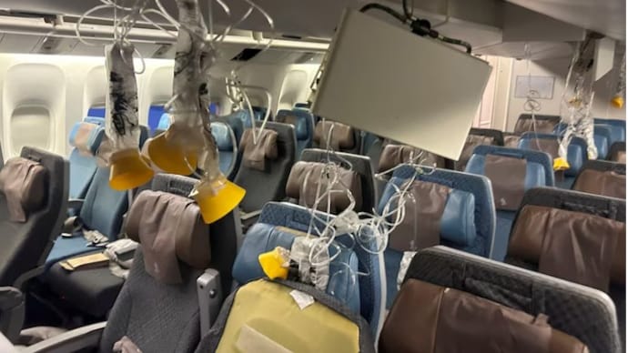 Singapore Airlines has announced compensation of up to ,000 to passengers following the death of a passenger due to a malfunction on board the plane. Singapore Airlines has announced compensation of up to ,000 to passengers following the death of a passenger due to a malfunction on board the plane.