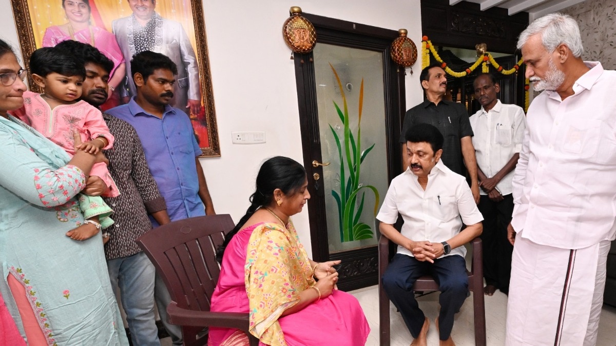 Tamil Nadu Chief Minister meets family of Armstrong in Chennai, assures ...