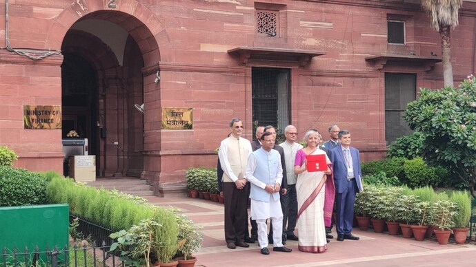 Budget 2024 today, will Union Finance Minister Nirmala Sitharaman announce tax relief? - India Today