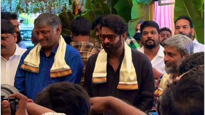 Pics: Prabhas, director Hanu Raghavapudi launch their next film with puja  ceremony - India Today