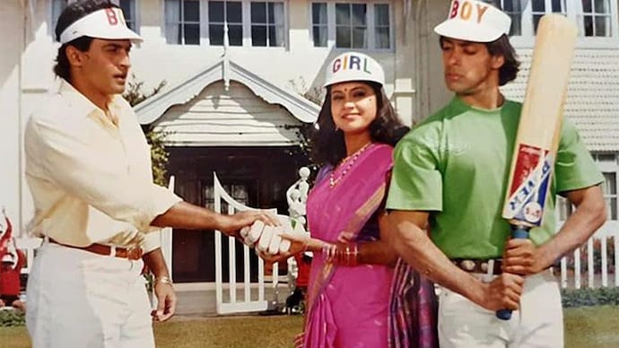 90 की 3 फिल्में, जिन्हें पचास बार देखने के बाद भी नहीं भरता है मन, आज भी है लोगों की फेवरेट 2 Hum Aapke Hain Koun