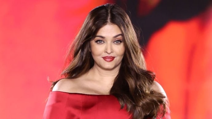 Aishwarya Rai channels her inner goddess as she walks the ramp in red gown at Paris Fashion Week - India Today