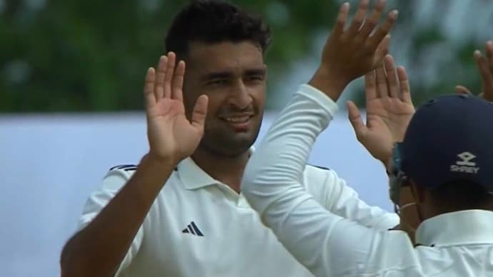 Duleep Trophy: Anshul picks 5-wicket haul with Rinku, Musheer and ...