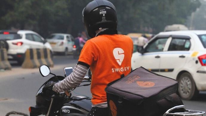 Swiggy to offer 24×7 free delivery of groceries and other items in Delhi NCR Swiggy to offer 24×7 free delivery of groceries and other items in Delhi NCR