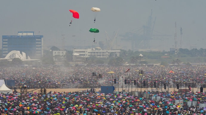 Many suffered dehydration and heatstroke, resulting in the deaths of five people. (Photo: PTI) Many suffered dehydration and heatstroke, resulting in the deaths of five people.