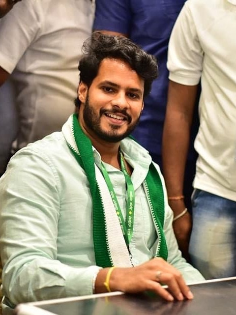 ನಿಖಿಲ್ ಕುಮಾರಸ್ವಾಮಿ ಚಕ್ರವ್ಯೂಹವನ್ನು ಉಲ್ಲಂಘಿಸಬಹುದೇ - ನಿಖಿಲ್ ಕುಮಾರಸ್ವಾಮಿ ಅವರು  ಮೂರನೇ ಬಾರಿ ಯಶಸ್ವಿಯಾಗಿ ಚಕ್ರವ್ಯೂಹವನ್ನು ಉಲ್ಲಂಘಿಸಬಹುದೇ - ಇಂಡಿಯಾ ...