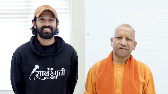 Vikrant Massey met Uttar Pradesh Chief Minister Yogi Adityanath. Vikrant Massey met Uttar Pradesh Chief Minister Yogi Adityanath.