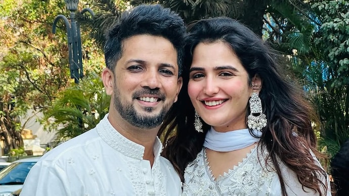 Choreographer Mudassar Khan and his wife Rhea Kishanchandani have a daughter. Mudassar Khan, Riya Kishanchandani
