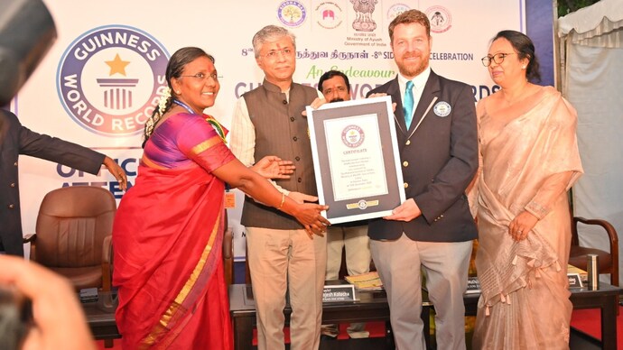 Siddha Institute creates Guinness World Record for Mass Worm Therapy. Siddha Institute creates Guinness World Record for Mass Worm Therapy