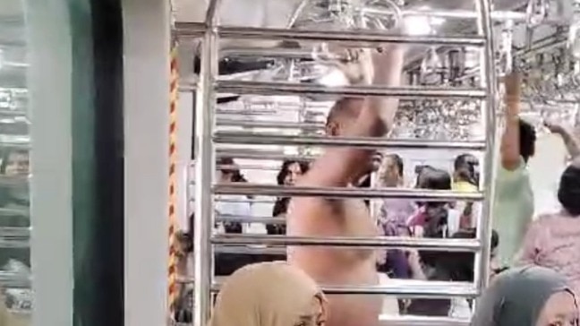 Naked man enters women-only coach of Mumbai local train, triggers panic