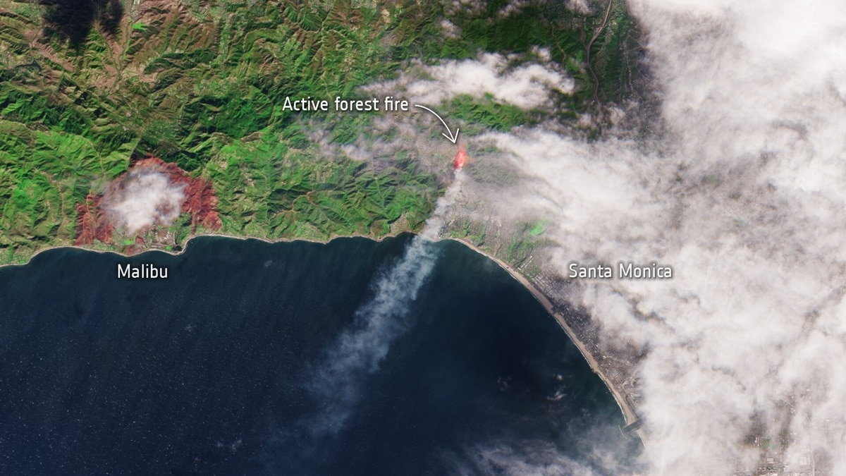 Los Angeles wildfire is so big that it's visible from space