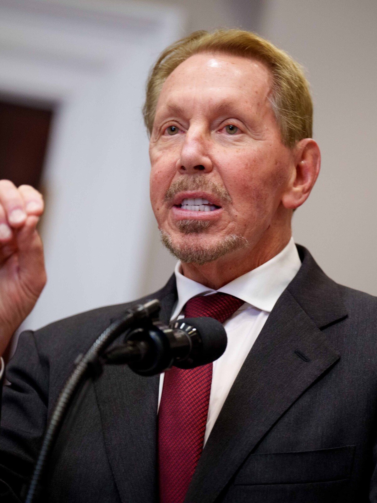 Larry Ellison Cancer Vaccine - AI can develop personalised cancer