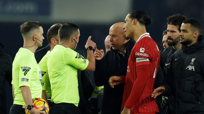 Liverpool's Arne Slot, Curtis Jones shown red in chaotic Merseyside Derby vs Everton - India Today