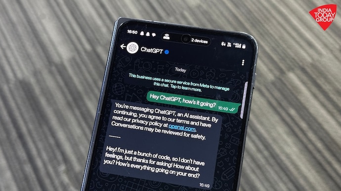 Chat on WhatsApp can now see your images and listen to your voice message Chat on WhatsApp can now see your images and listen to your voice message
