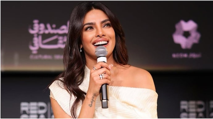 Priyanka Chopra's mother shared the actor's struggle on the friendly set. (Credit: Instagram/Priyankchopra) Priyanka Chopra's mother shared the actor's struggle on the friendly set.