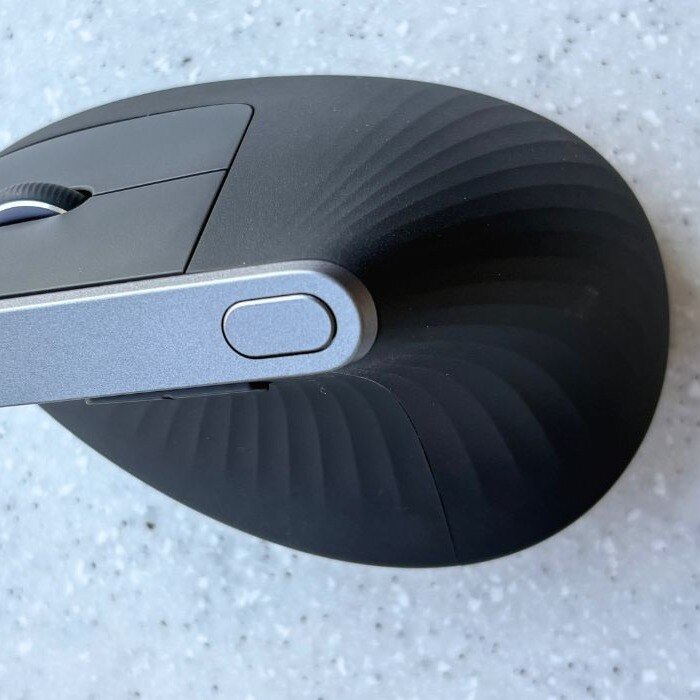 logitech-mx-vertical-mouse-