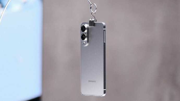 Samsung Galaxy S25 Edge Leakes Reveals, claims that the Galaxy S25 ultra-like titanium body Samsung Galaxy S25 Edge Leakes Reveals, claims that the Galaxy S25 ultra-like titanium body