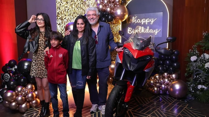Ajit Kumar celebrated his 53rd birthday with his family. (Photo Credit: Instagram/Shaliniazithkumar 2022) Photos of Ajit Kumar and family.