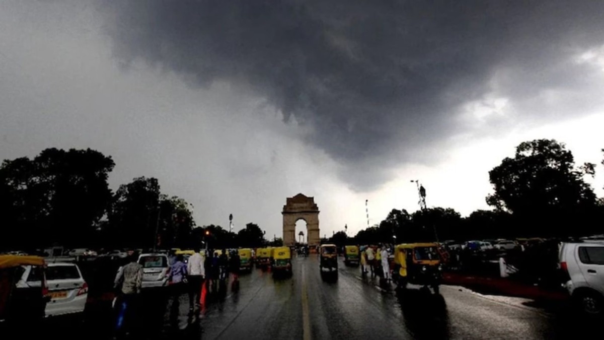 Rain, gusty winds likely in Delhi-NCR over next 2 hours, orange alert issued