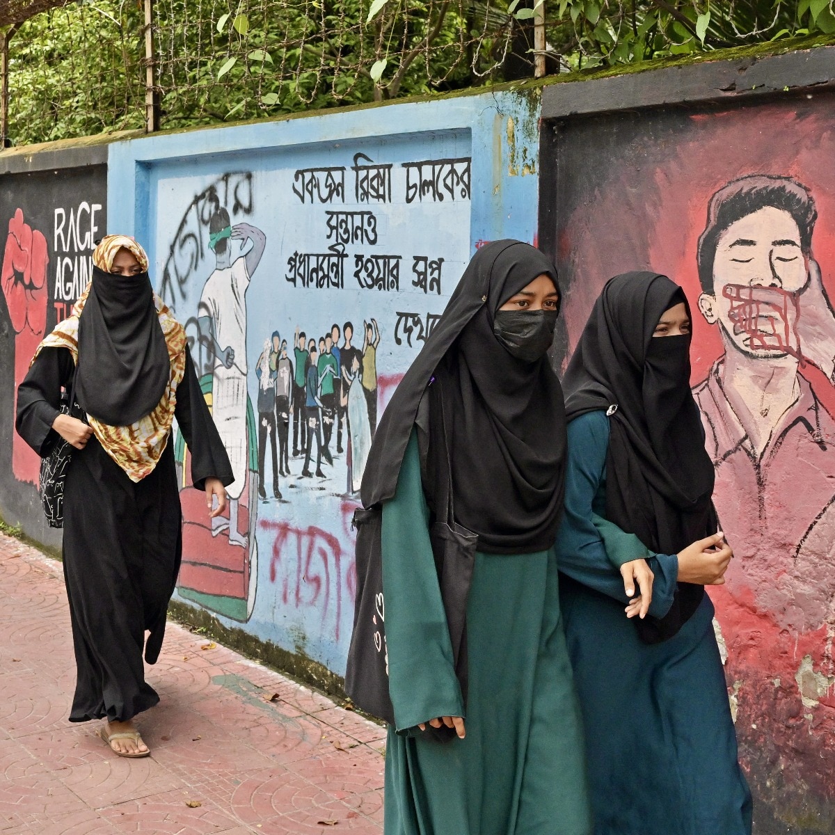 Talibani era in Bangladesh? Dress code for women, protest gag order spark  row - India Today