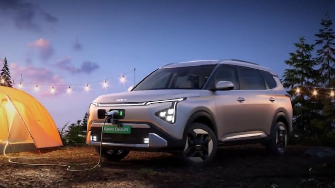 Kia Carens Clavis EV revealed ahead of July 15 launch, promises 490km range - India Today