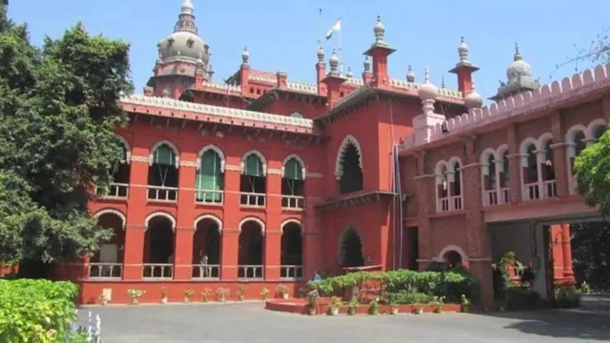 Madras High Court orders Tamil Nadu cop's suspension over mishandling SC/ST case