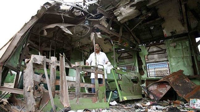 Shocking: Maharashtra government to challenge 2006 Mumbai train blasts verdict
