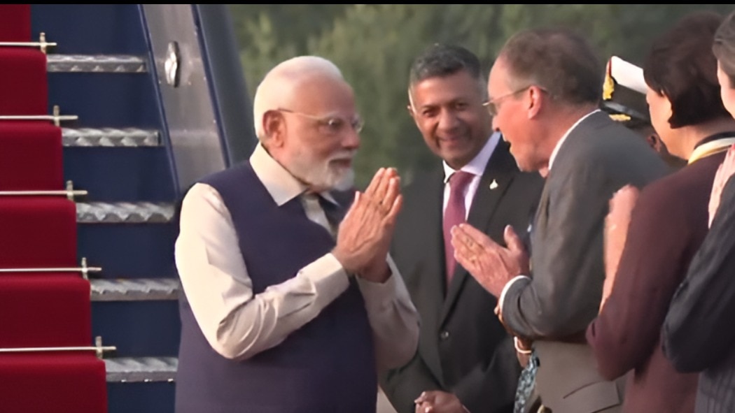 PM Modi arrives in London, aims to strengthen India-UK ties