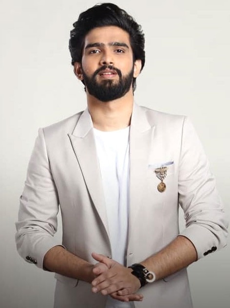 Mistaken for Armaan and Ranveer Singh Amaal Mallik seeks identity on Bigg  Boss 19 - India Today