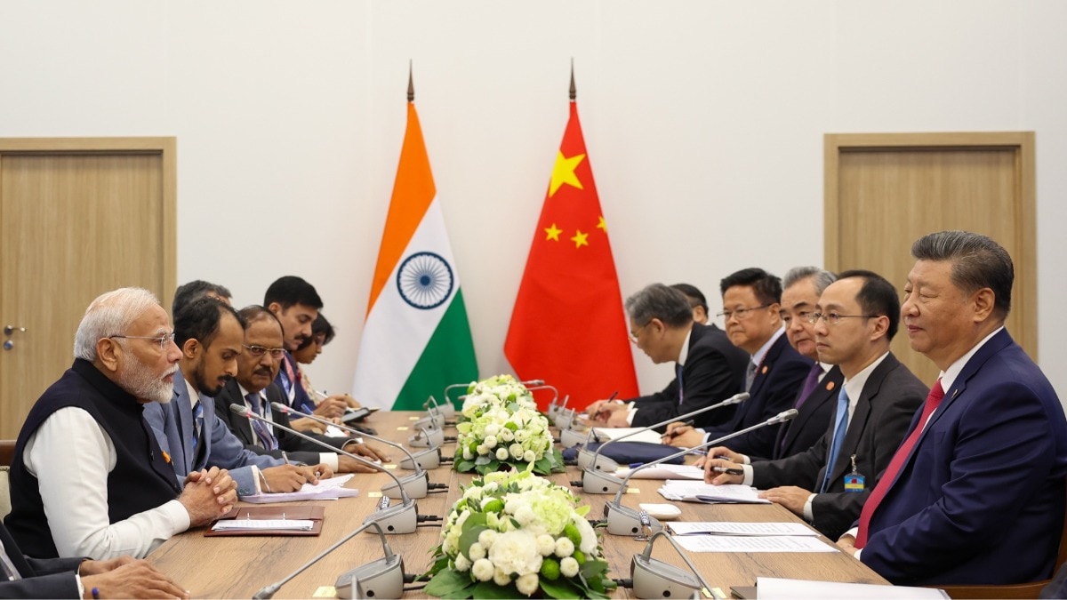 Chinese President Xi Jinping and PM Modi.