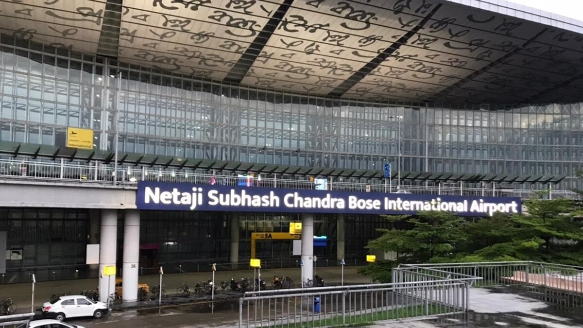 Bangladeshi man tries to break glass at Kolkata airport terminal, detained