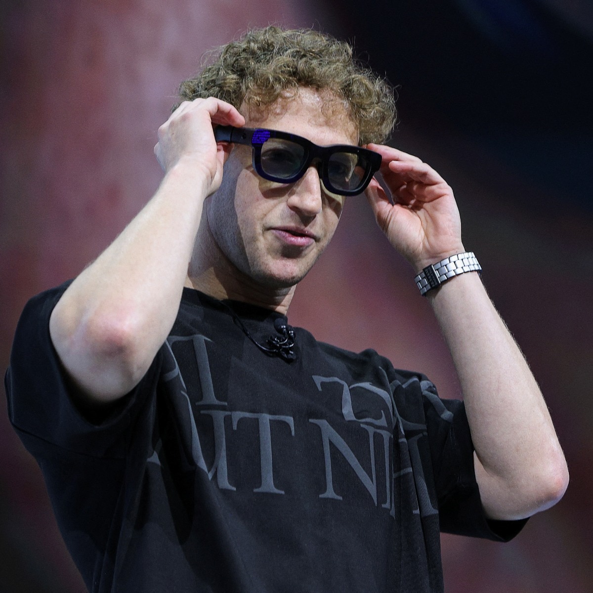 Mark Zuckerberg spent billions of dollars to build Superintelligence team, within weeks it is in trouble