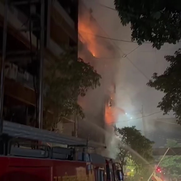 Firecrackers spark massive blaze in Ghaziabad building, 19 ...