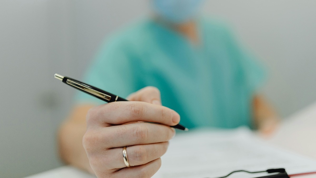 Indian team of doctors performs live robotic telesurgery from Delhi to London