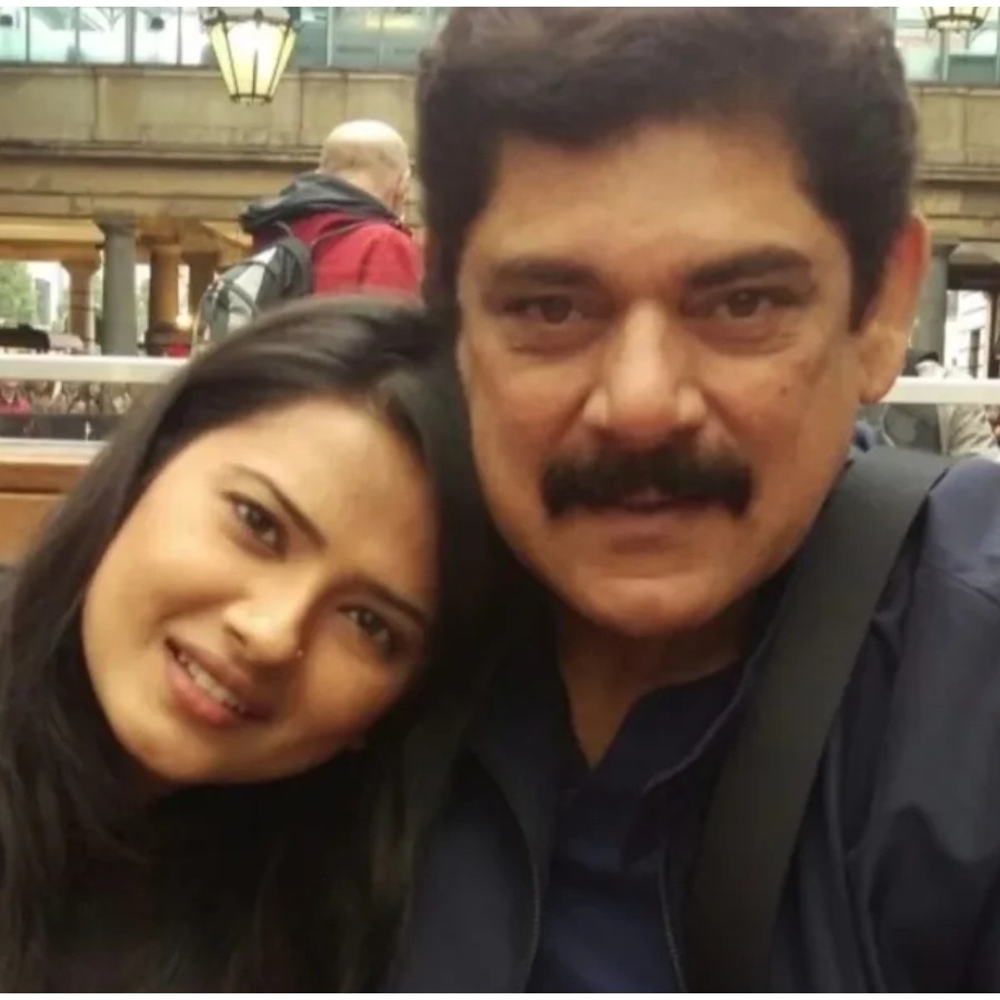 Kratika Sengar, Pankaj Dheer