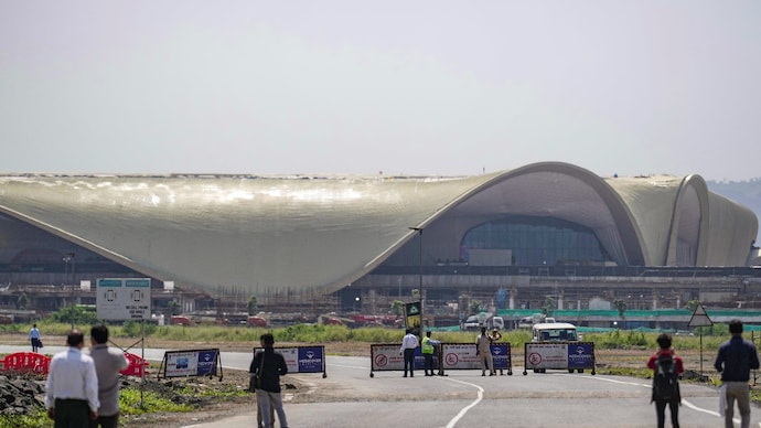PM Modi inaugurates Phase 1 of the Navi Mumbai International Airport - India Today
